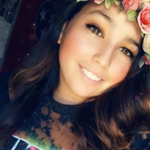 Meet your Posher, Katelyn